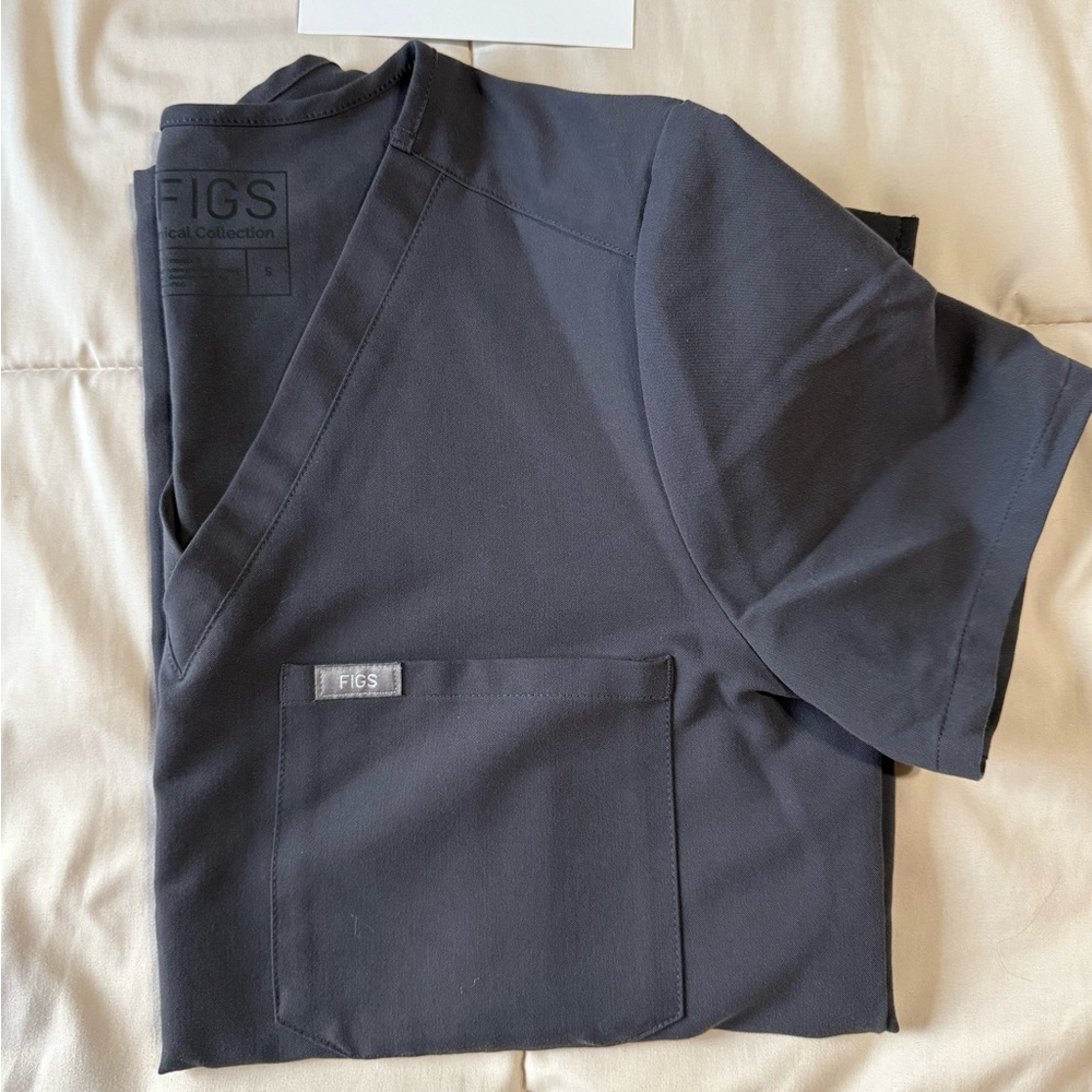 Figs Charcoal Scrub Top